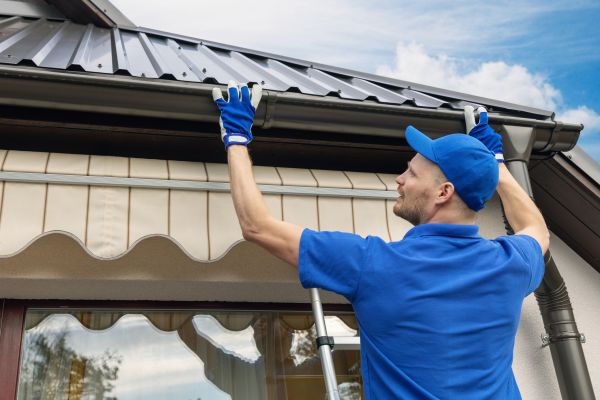 Rain Gutter Maintenance in Panama City Beach